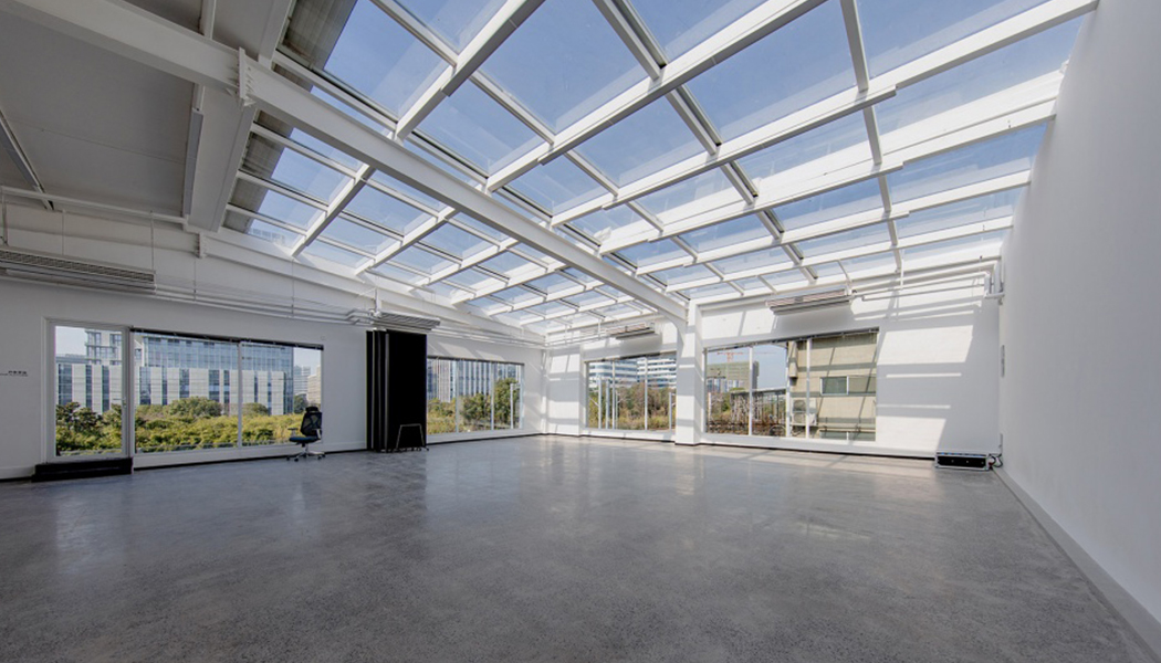 /Witty_Finance/get_goods_mes.do?goods_num=666